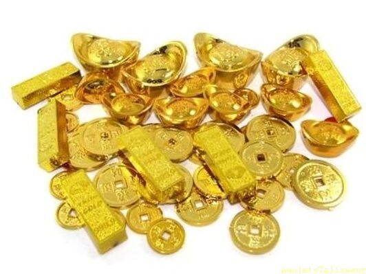 kullakangid ja mündid kui õnne amuletid